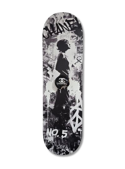 5 Shades of Black Fakeboard